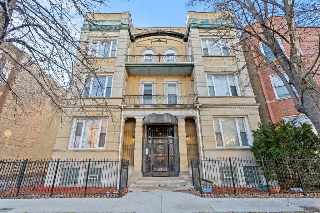5618 S Prairie Avenue 2, Chicago