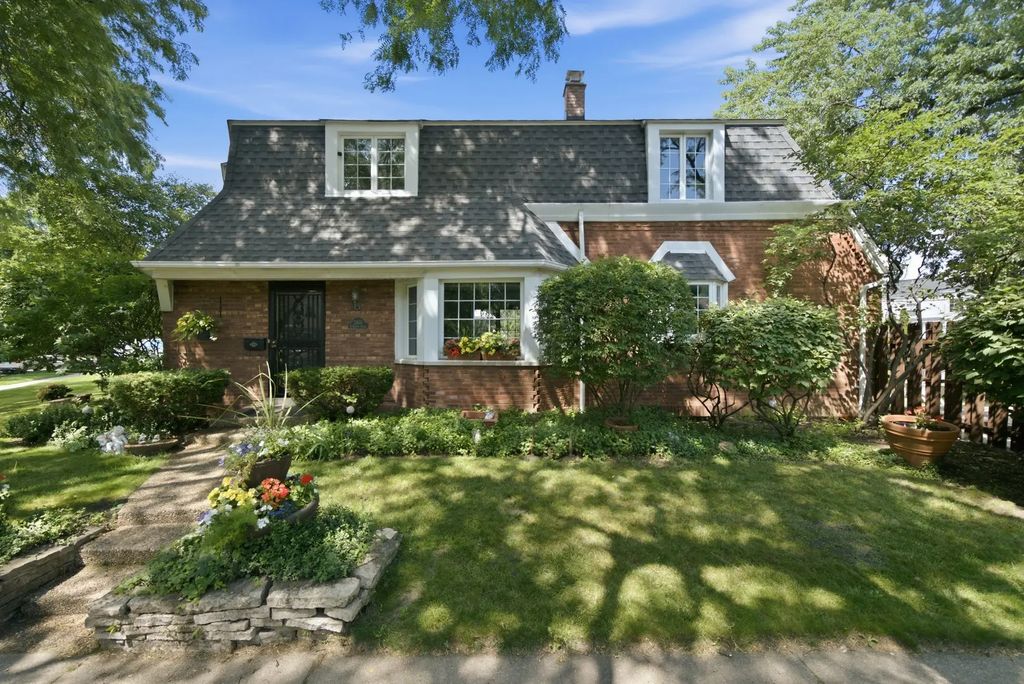 5801 N Kenton Avenue, Chicago, 60646