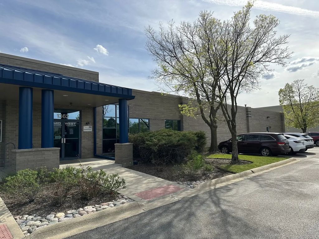 1362 Barclay Boulevard, Buffalo Grove