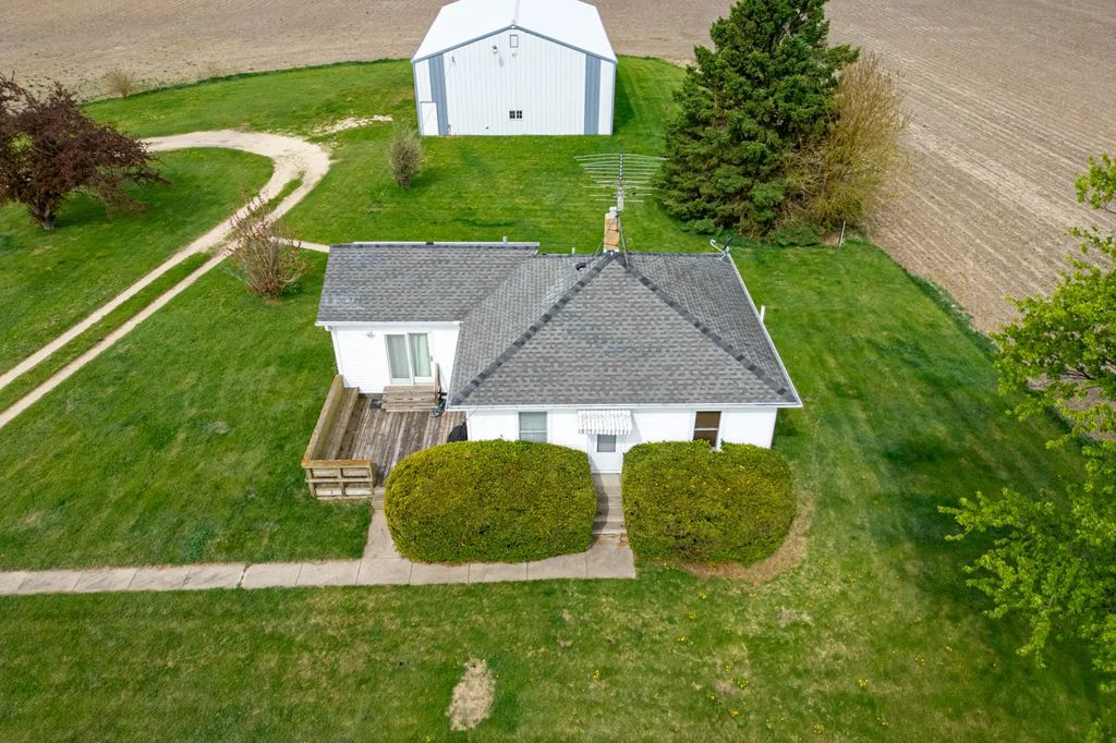 21137 Fenstermaker Road, Sycamore