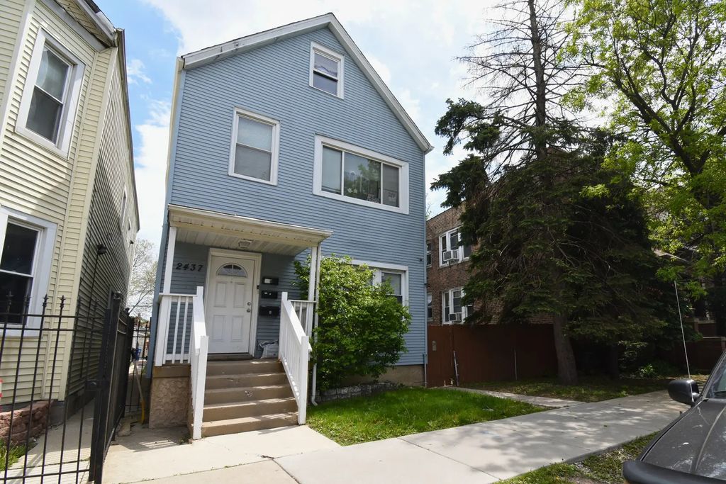 2437 N Central Avenue, Chicago