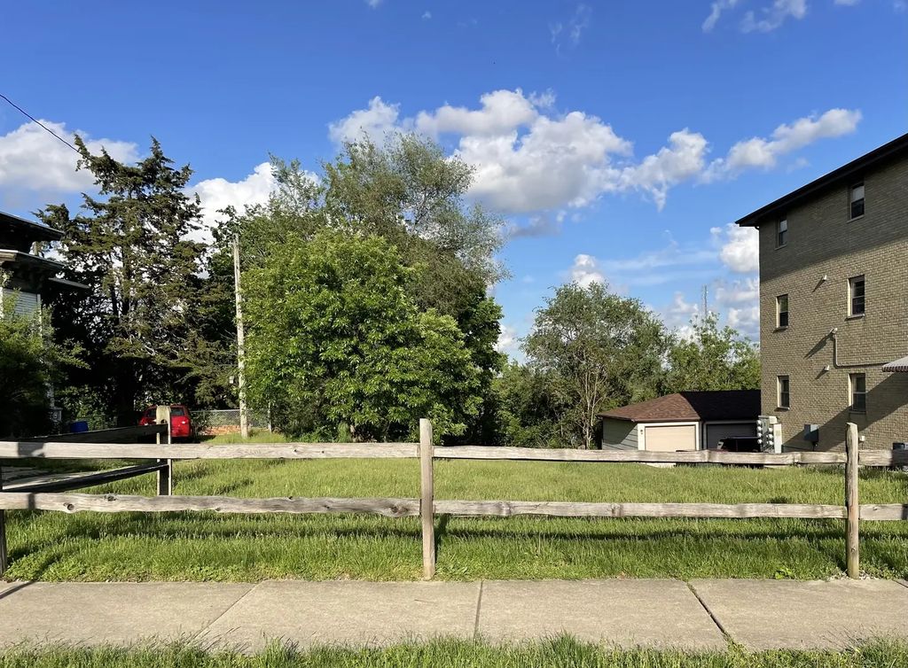 Lot 6 Block 4 N Broadway Street, Joliet