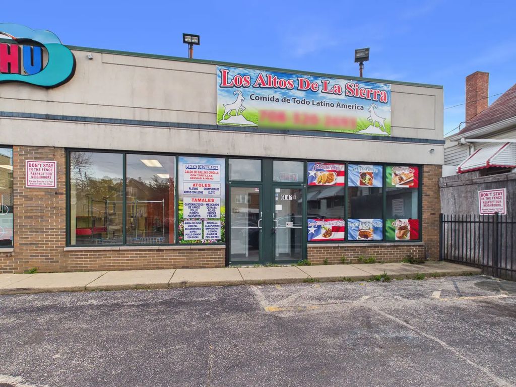 6047 W Addison Street, Chicago
