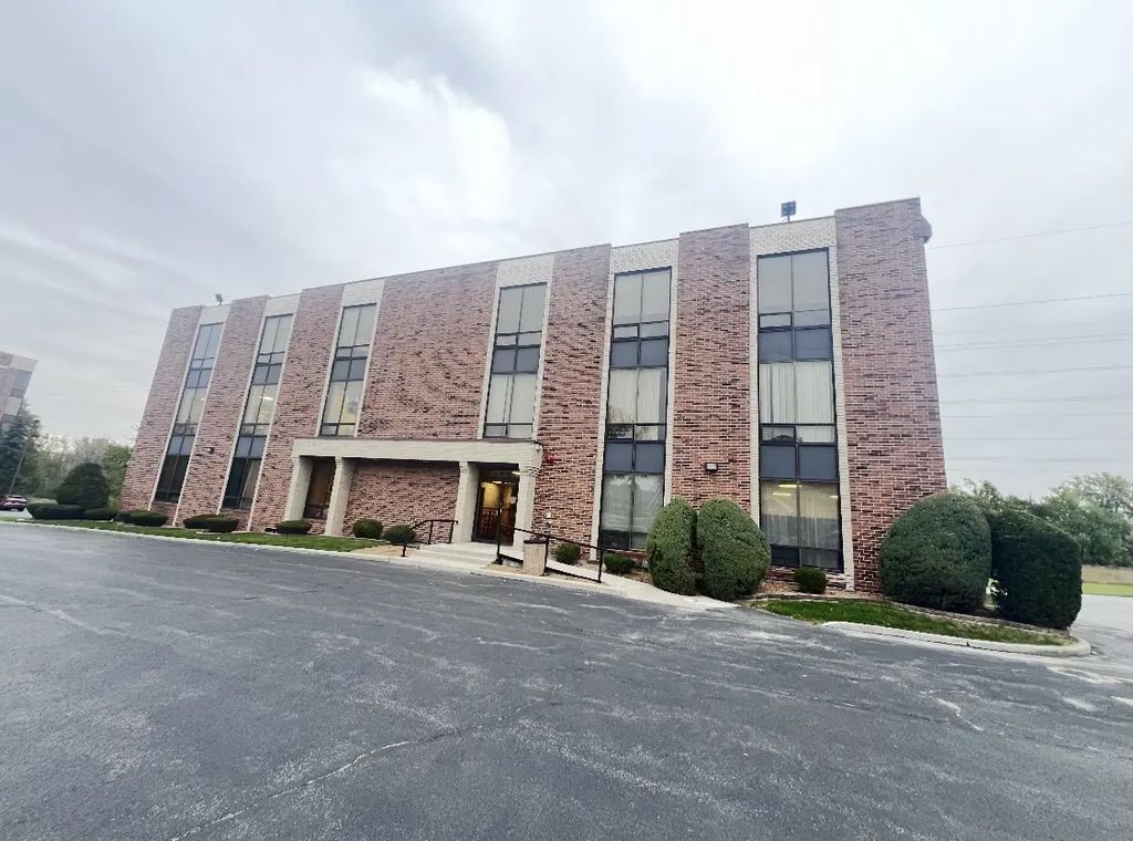 7804 W College Drive 3n, Palos Heights