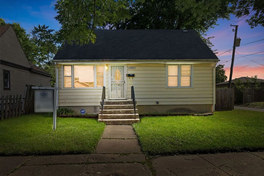 14931 Hoyne Avenue S, Harvey
