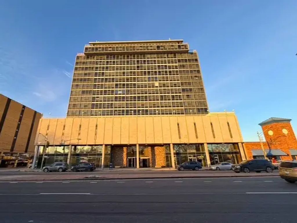 7234 W North Avenue 1807, Elmwood Park