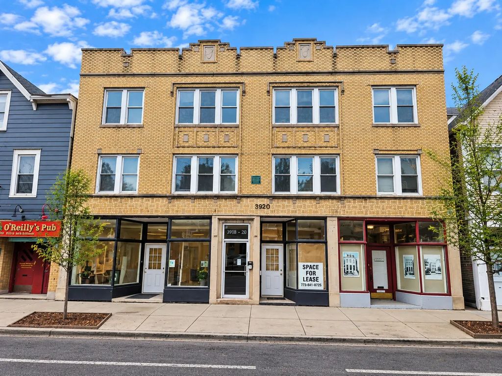 3918 N Ashland Avenue, Chicago