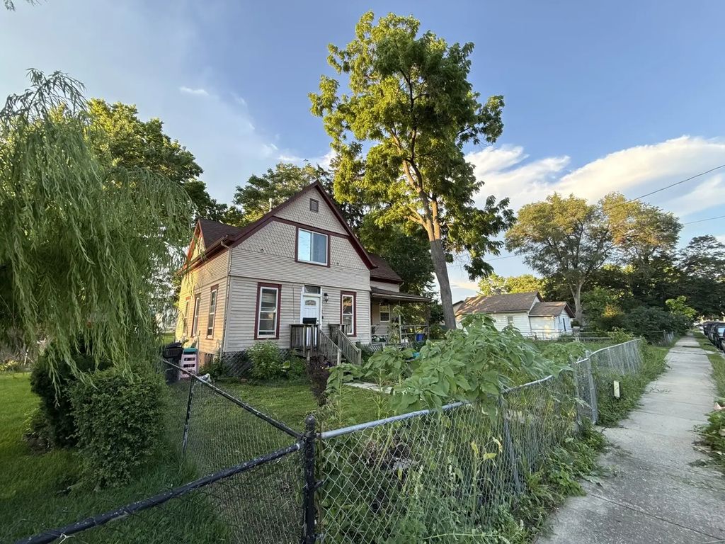 1009 W Monroe Street, Bloomington