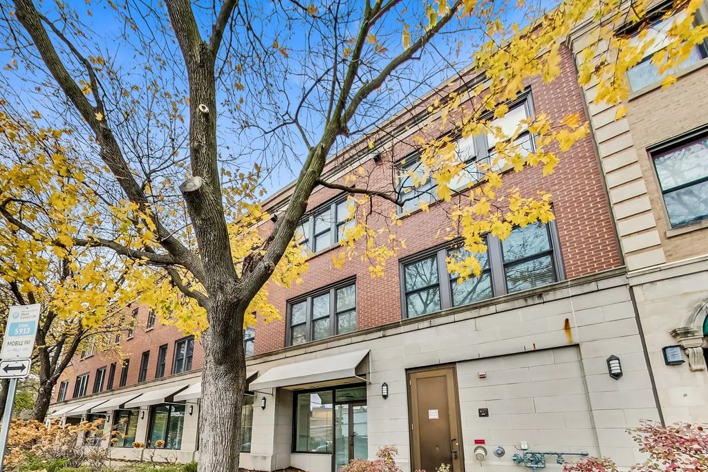 2611 Prairie Avenue, Evanston