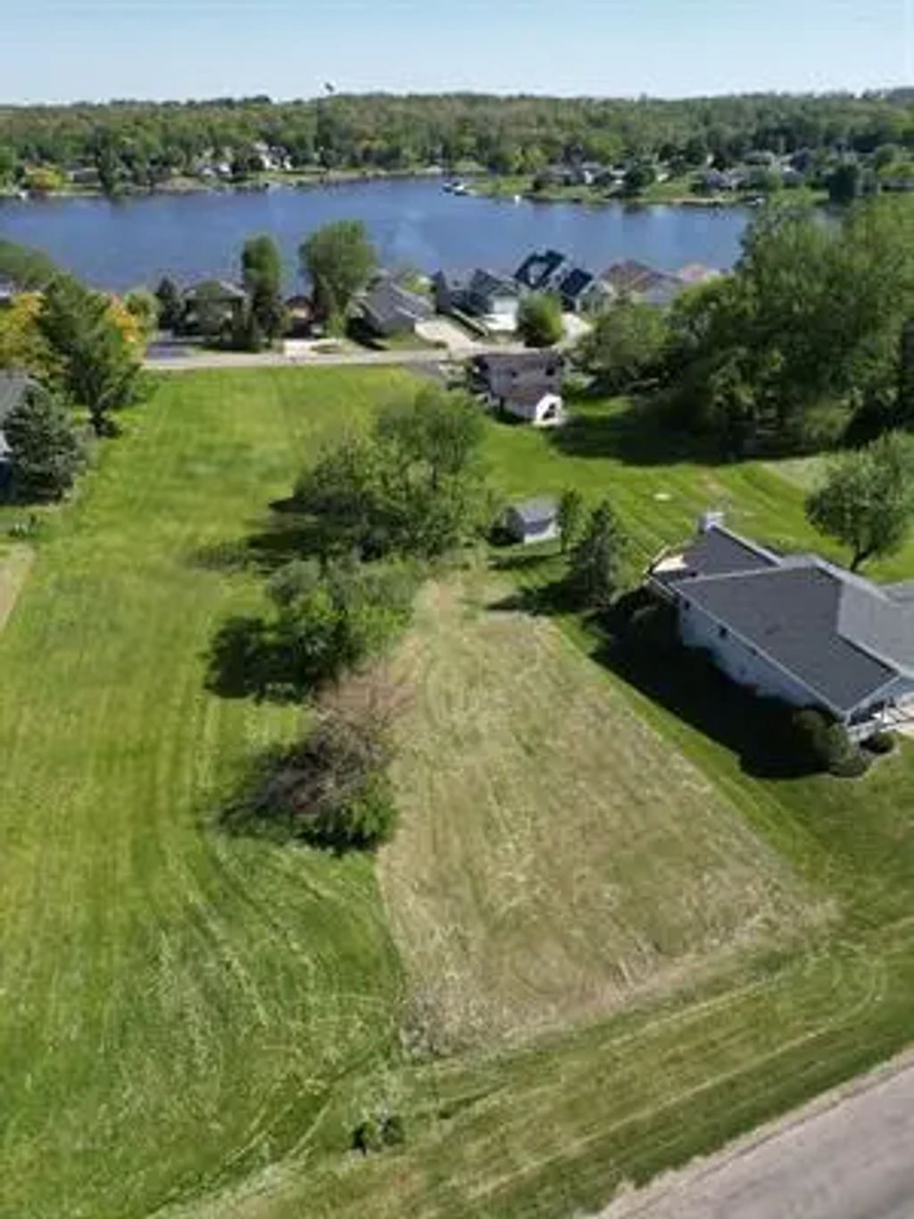 951 Lake Summerset Road, Davis
