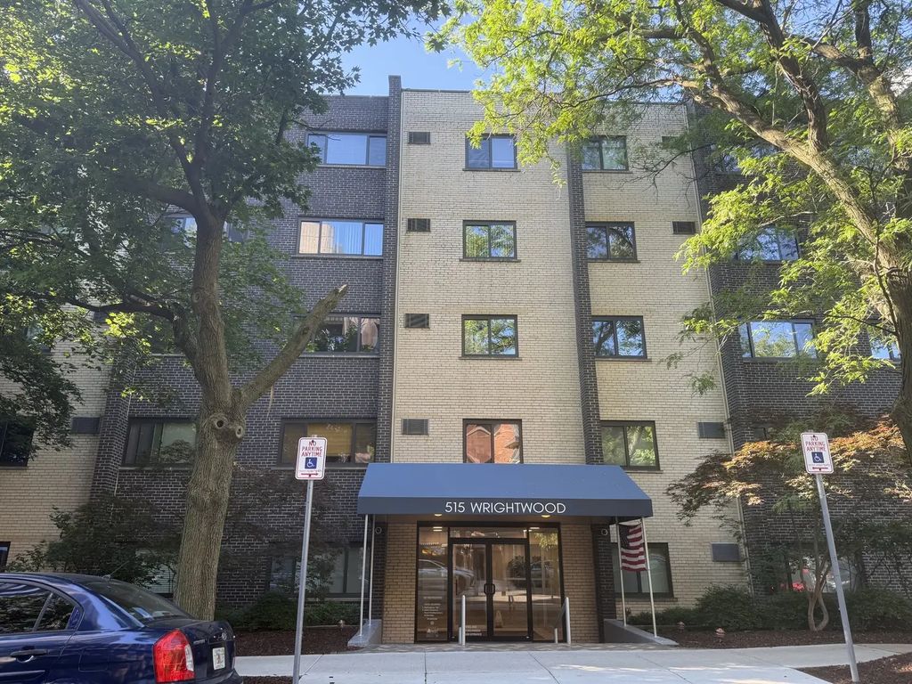 515 W Wrightwood Avenue 315, Chicago
