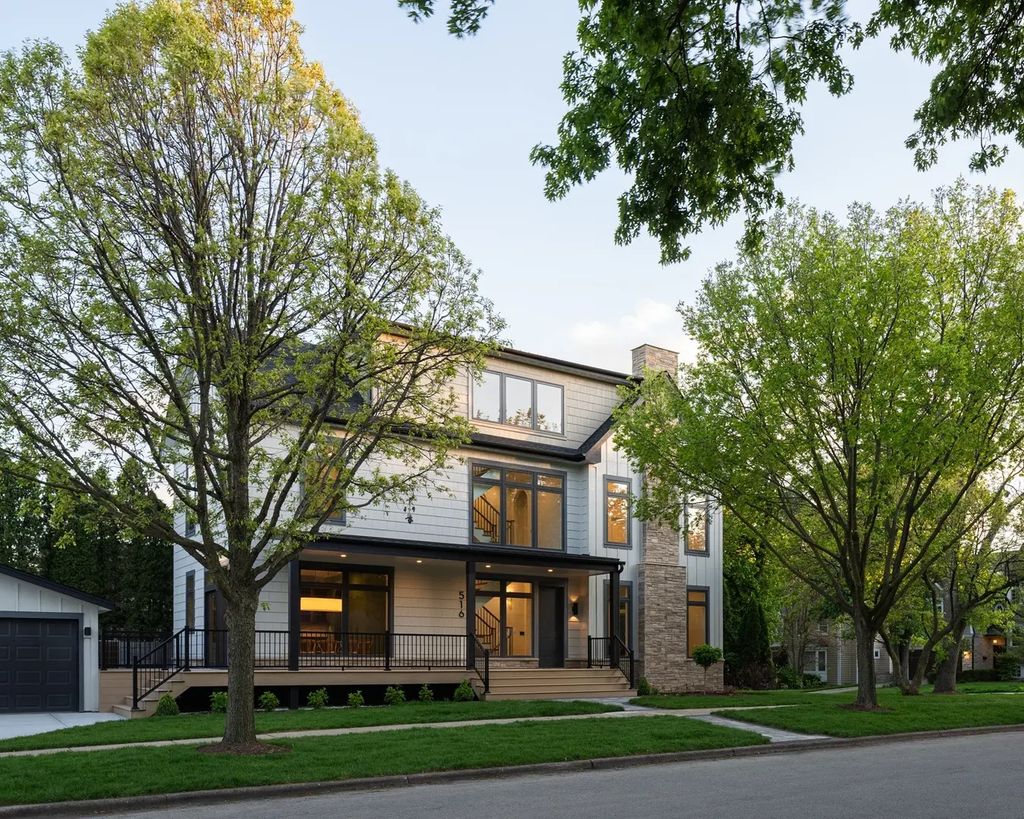 516 W 6th Street, Hinsdale