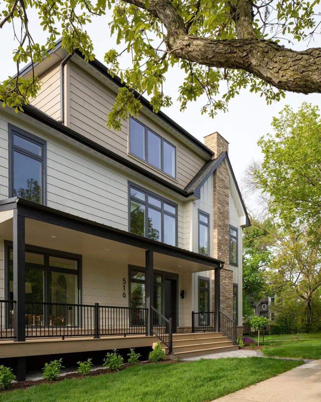 516 W 6th Street, Hinsdale