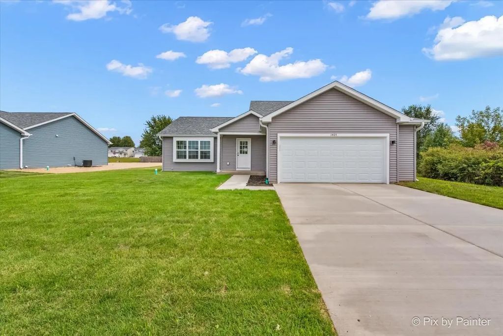 618 Apple Valley Road, Harvard