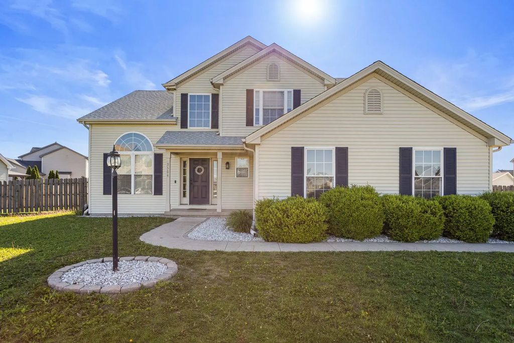 3504 S Myra Ridge Drive, Urbana