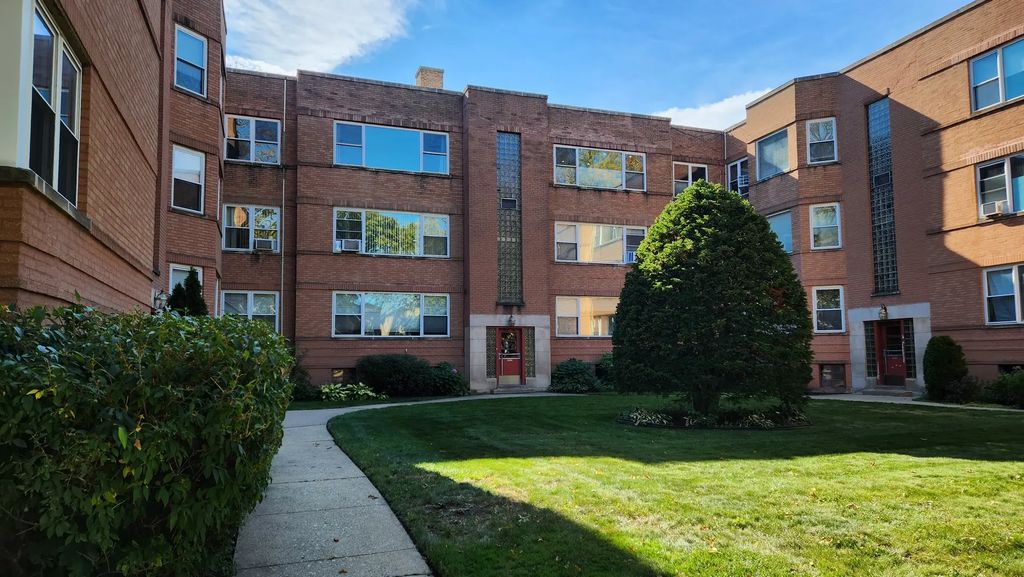2641 W Fitch Avenue 2, Chicago