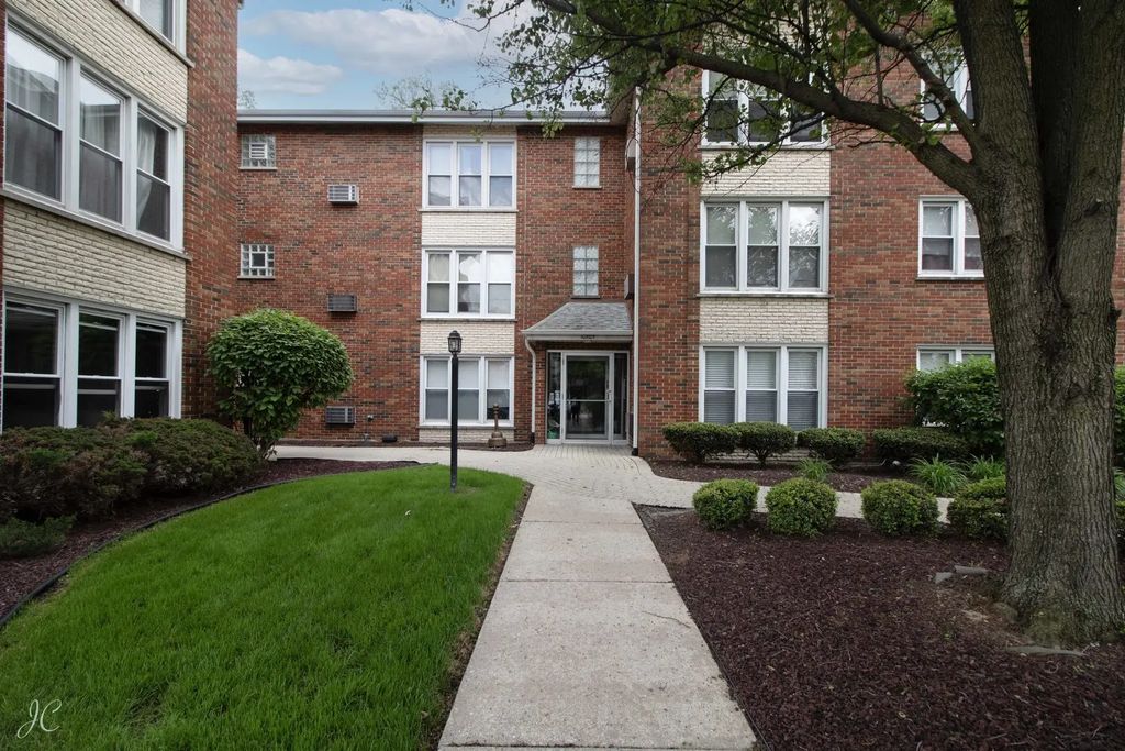 10803 S Pulaski Road 4, Chicago, 60655