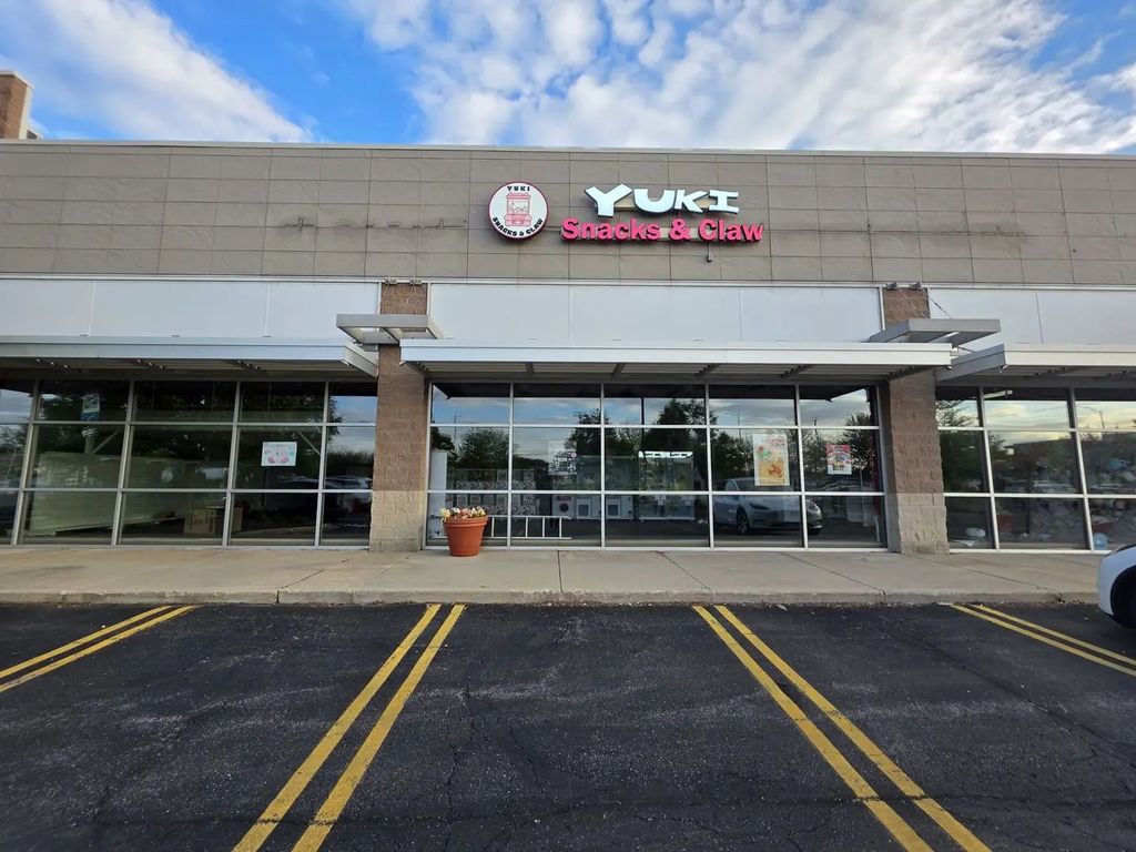 608 E North Avenue, Carol Stream