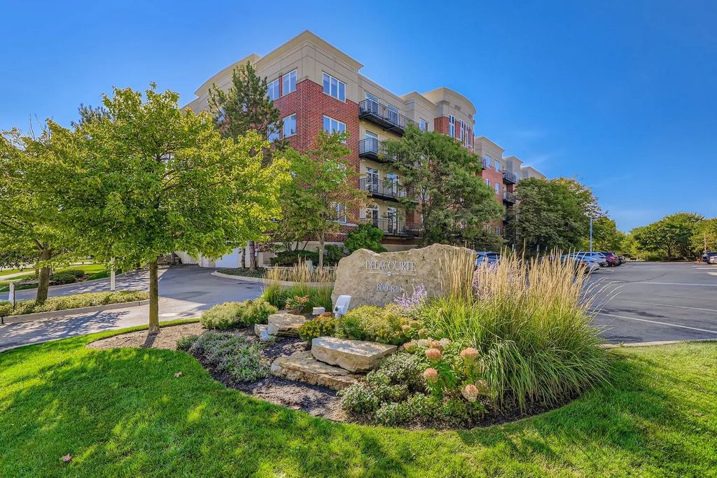 820 Weidner Road 409, Buffalo Grove