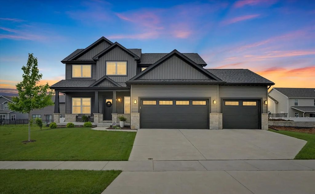 512 Wheatley Drive, Mahomet