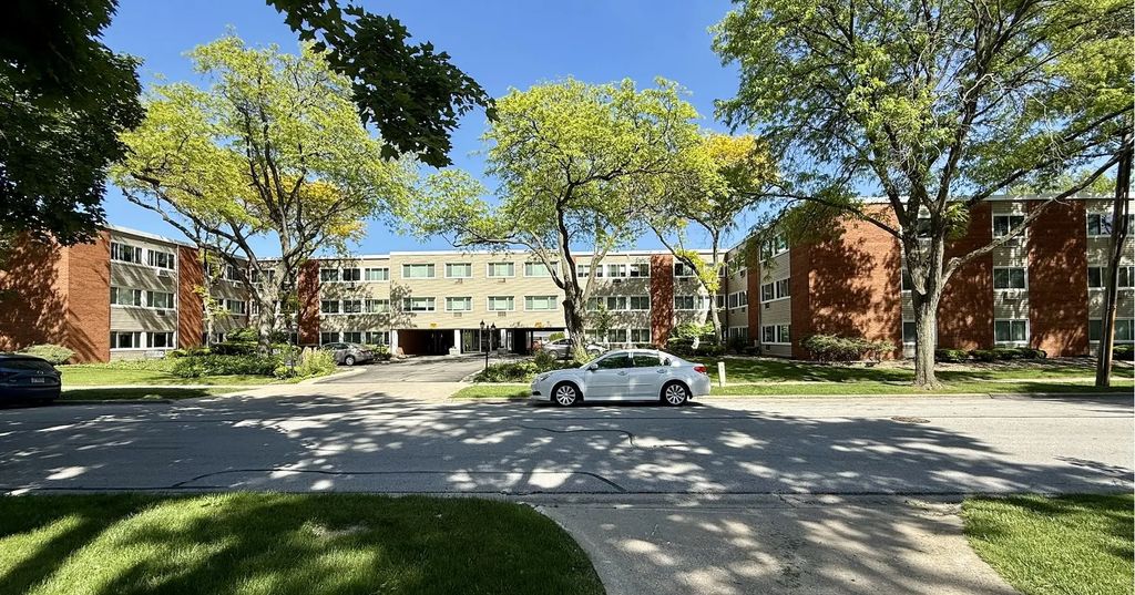 1139 Leavitt Avenue 212, Flossmoor