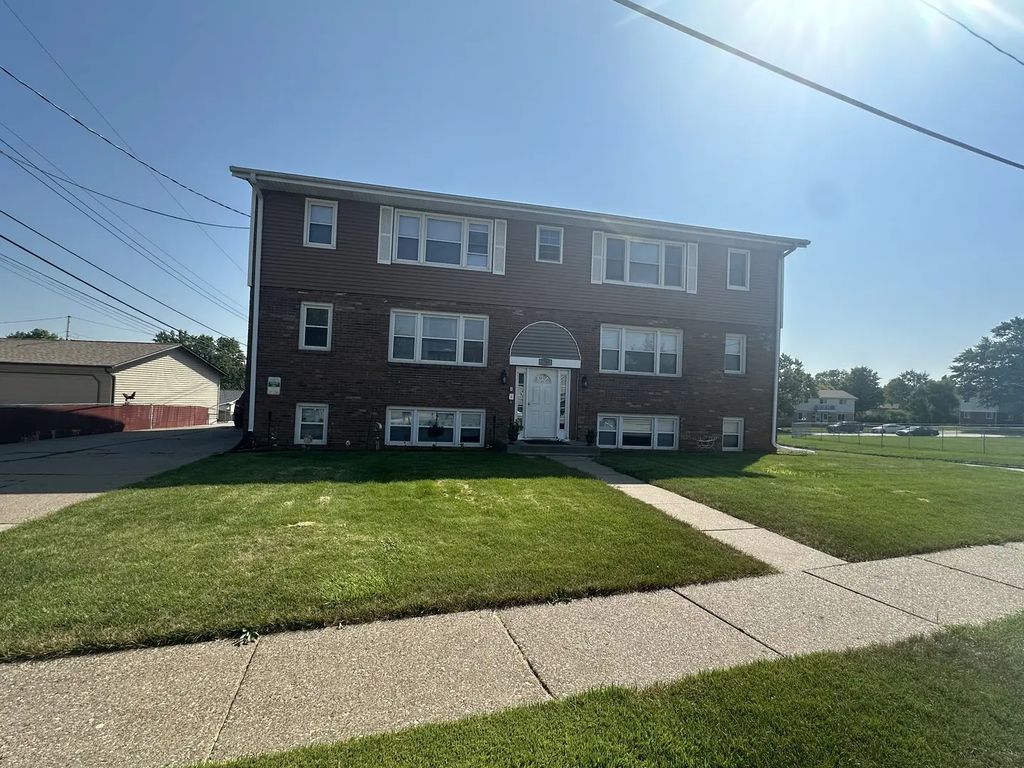2705 N Lincoln Avenue, Davenport