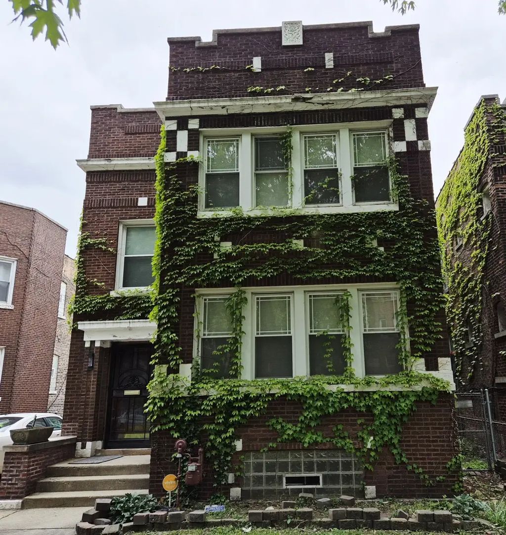 7826 S Bennett Avenue 2, Chicago