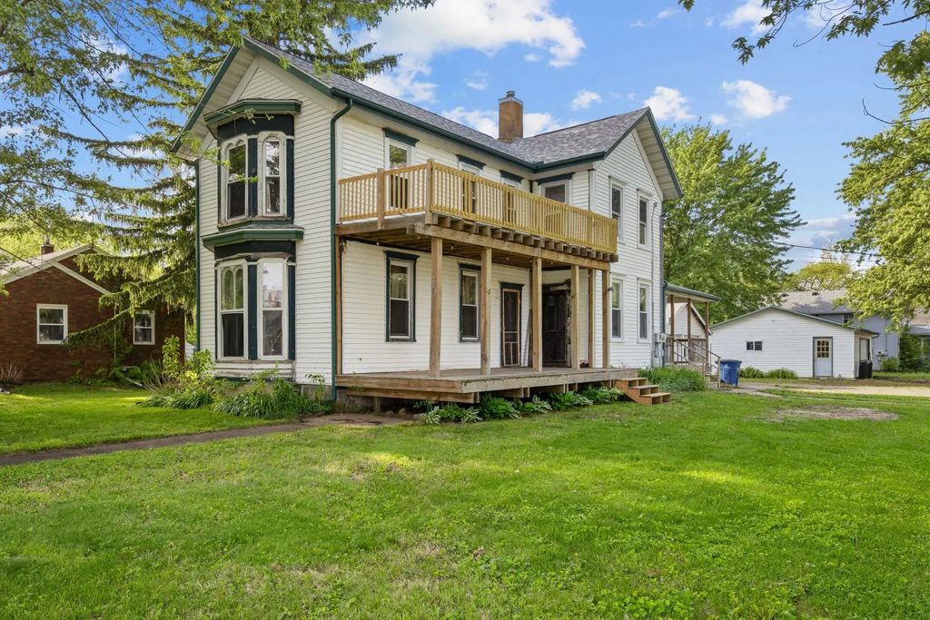 200 W Locust Street, Cambridge
