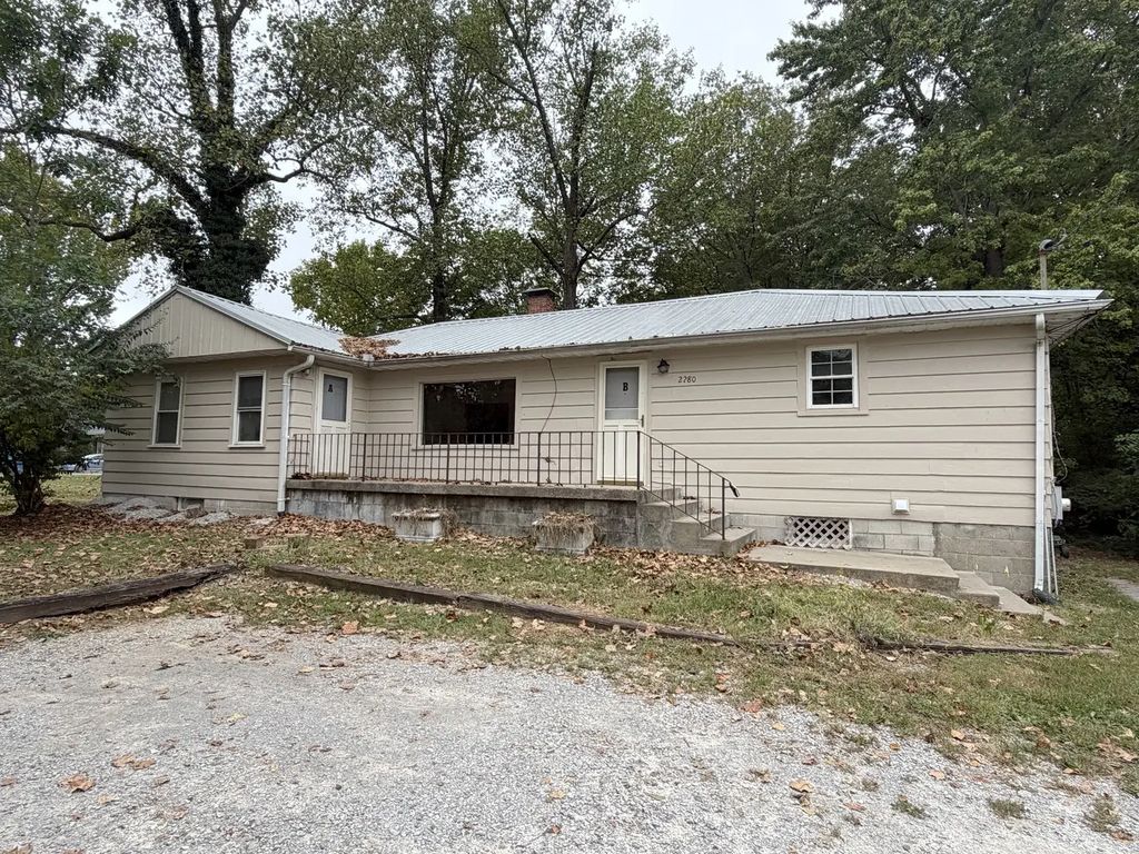 2280 S Illinois Avenue, Carbondale