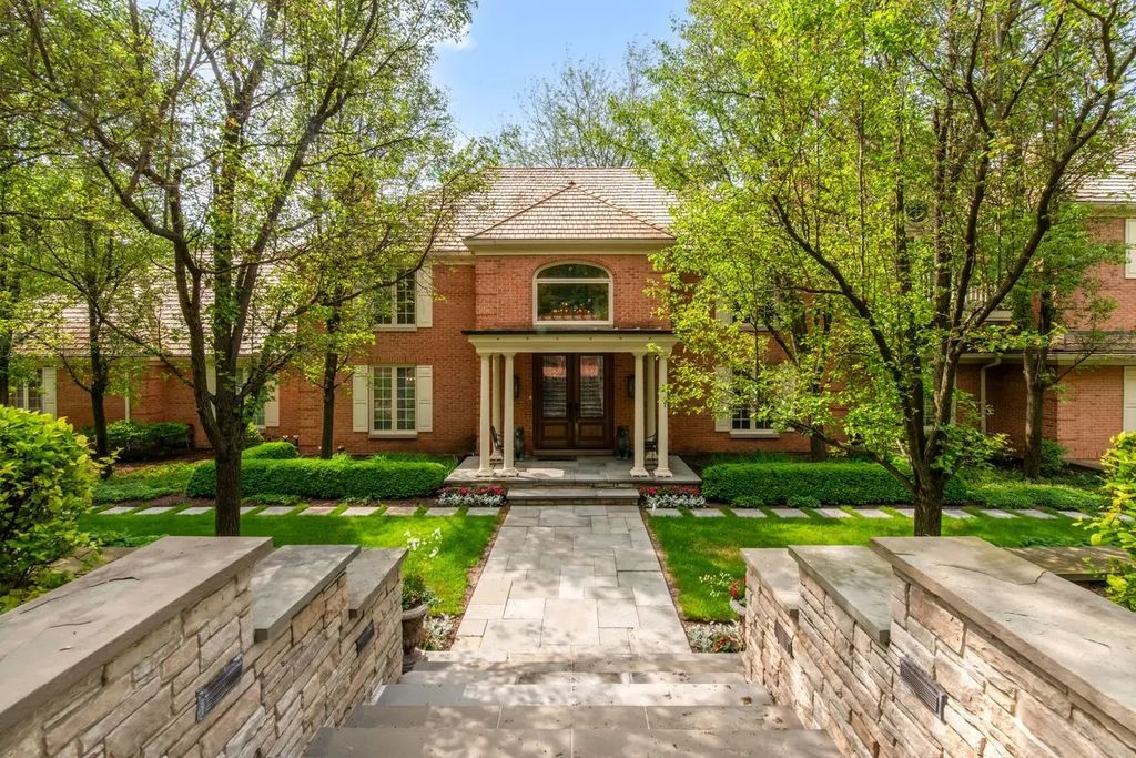 55 S Wynstone Drive S, North Barrington