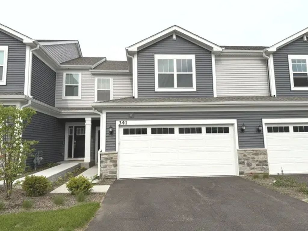 341 Red Oak Circle, Volo