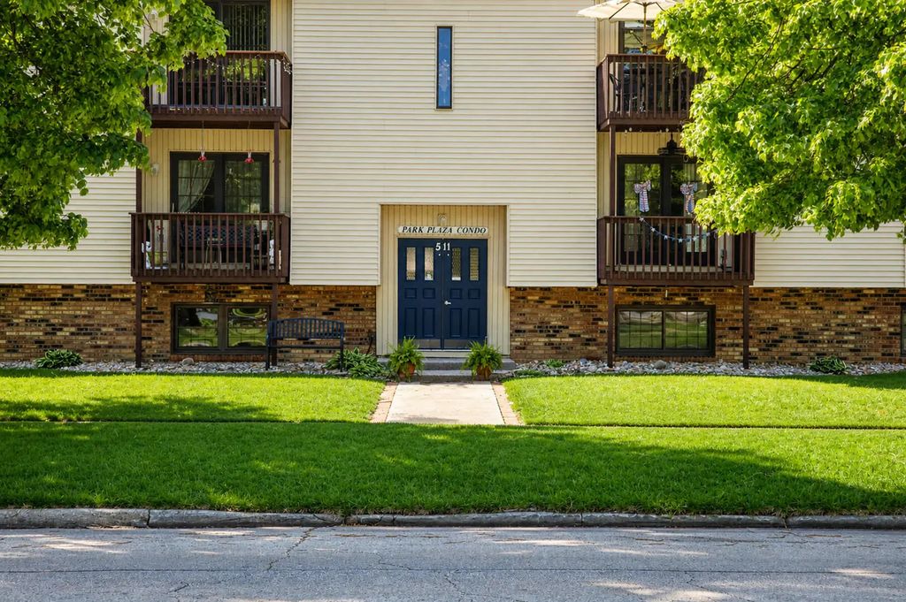 511 Broadway Avenue 101, Mattoon