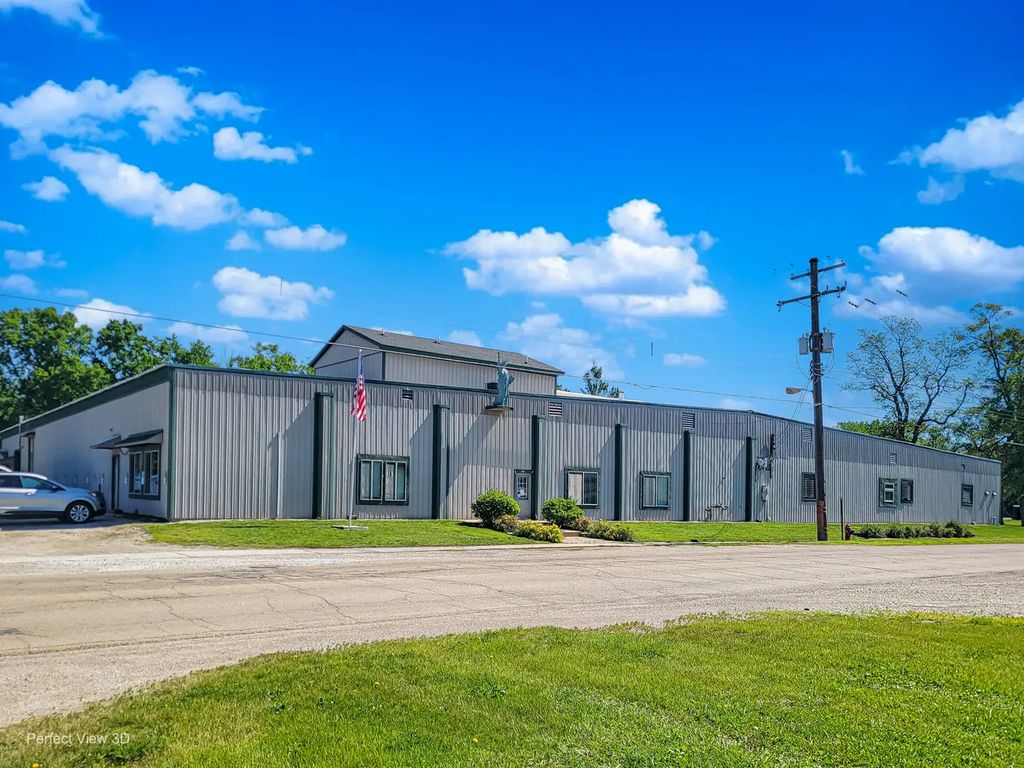 375 Commercial Avenue, Marseilles