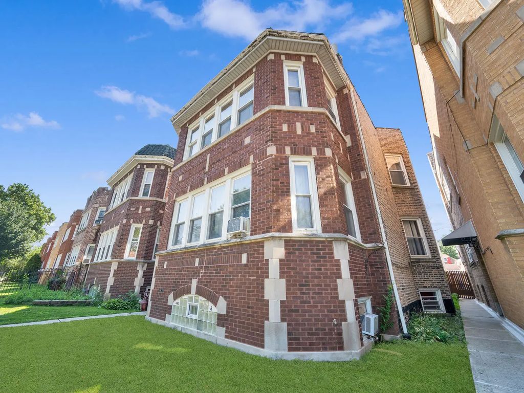 3529 W 63rd Place, Chicago, 60629