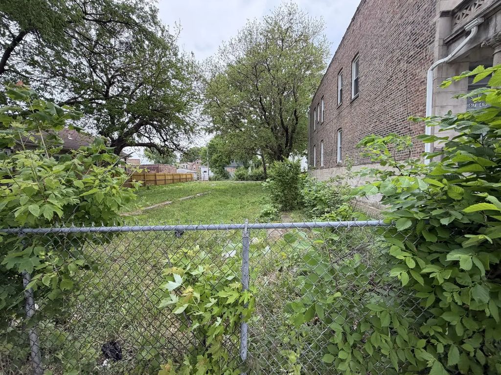 6747 S Sangamon Street, Chicago
