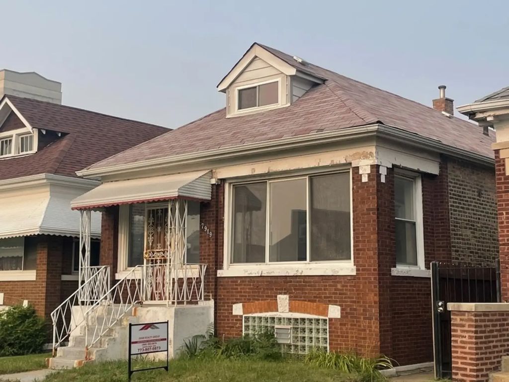 7919 S Kenwood Avenue, Chicago, 60619