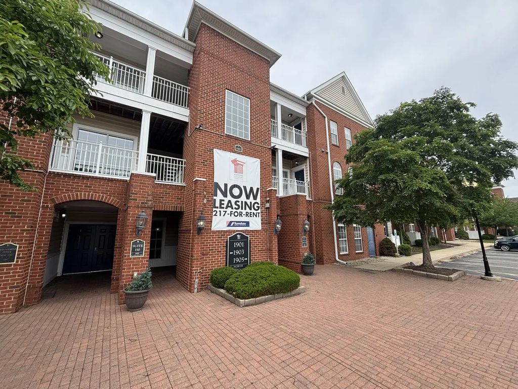 1901 N Lincoln Avenue 311, Urbana