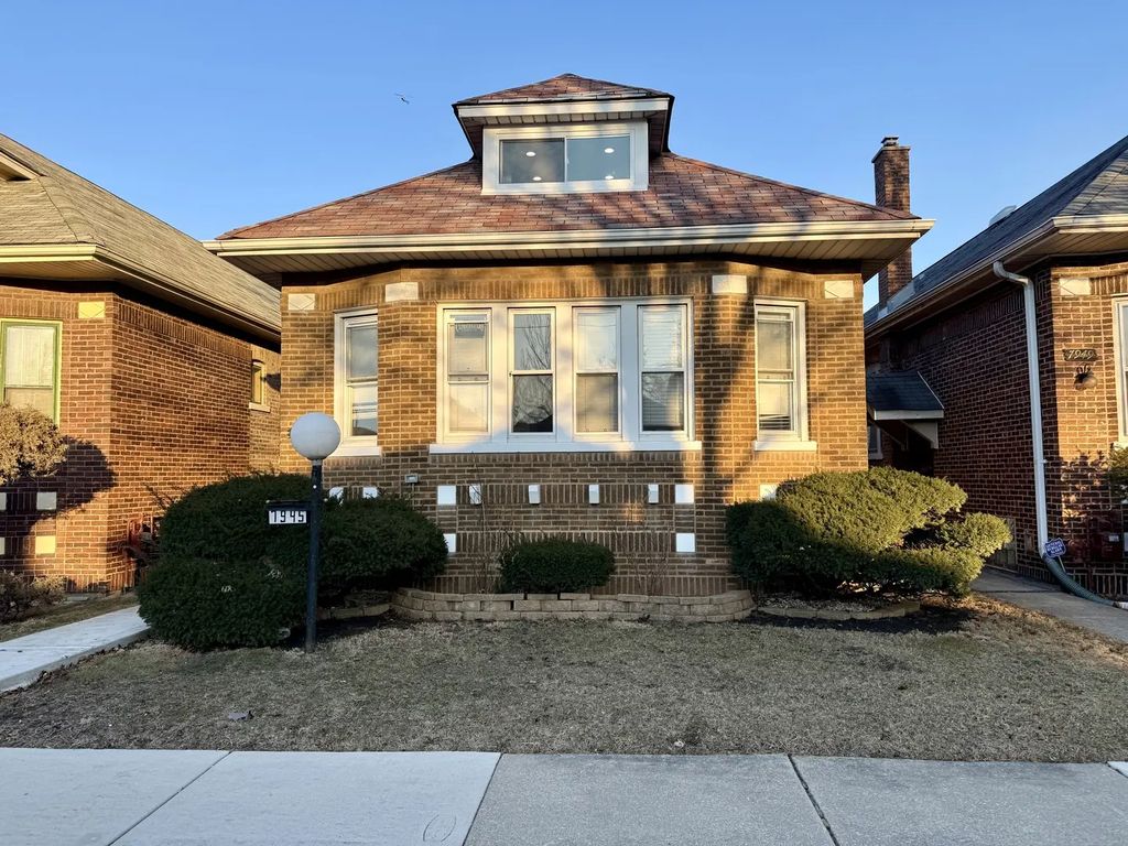 7945 S Perry Avenue, Chicago