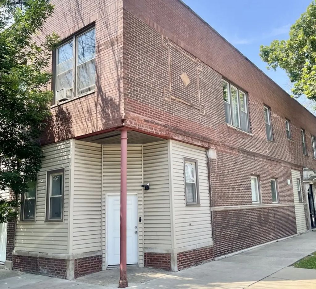 3741 W Le Moyne Street, Chicago, 60651
