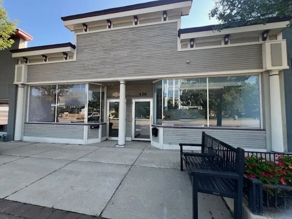 436 W Virginia Street, Crystal Lake
