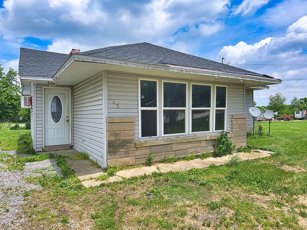 343 S 1st Street Se, Clay City