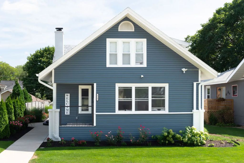1719 Post Avenue, Rockford