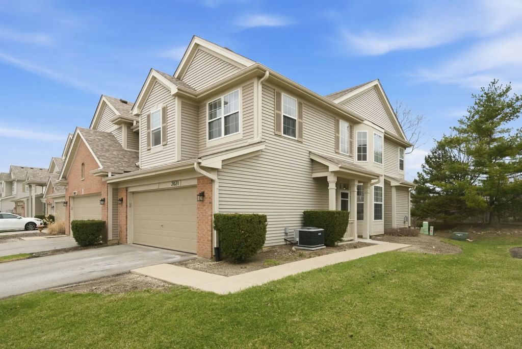 2021 Cypress Court, Glendale Heights