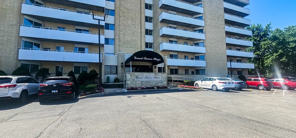 10515 Grand Avenue 203, Franklin Park