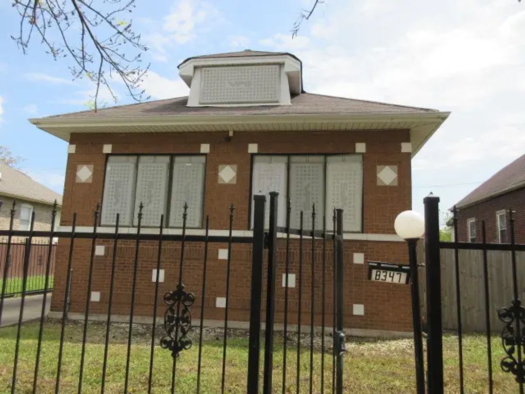 8347 S Green Street, Chicago, 60620