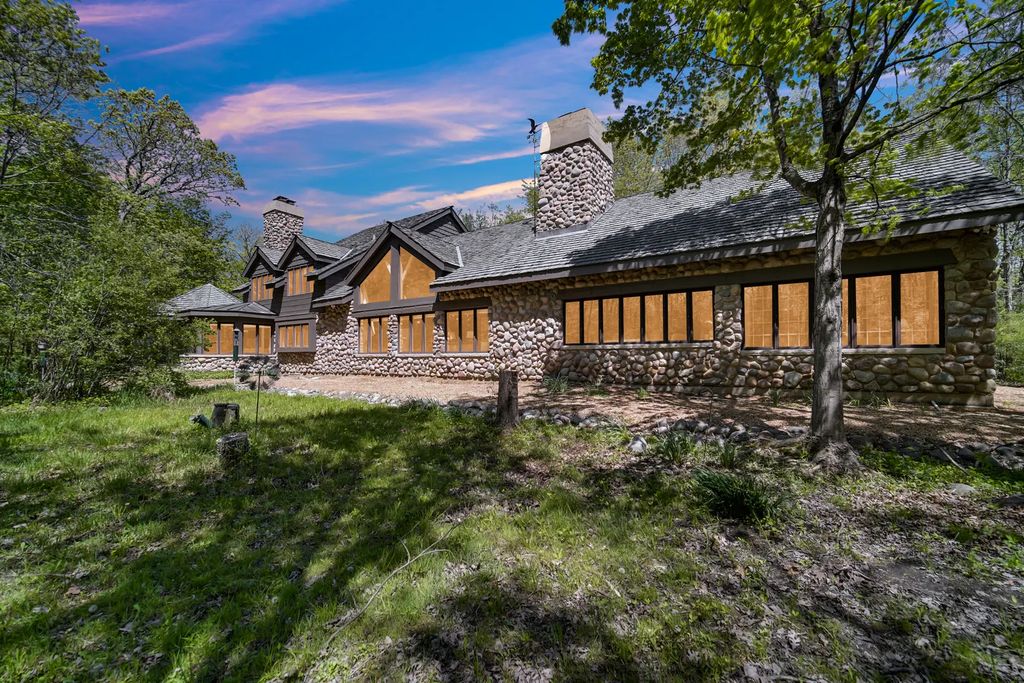 27250 N Meadowoods Lane, Mettawa