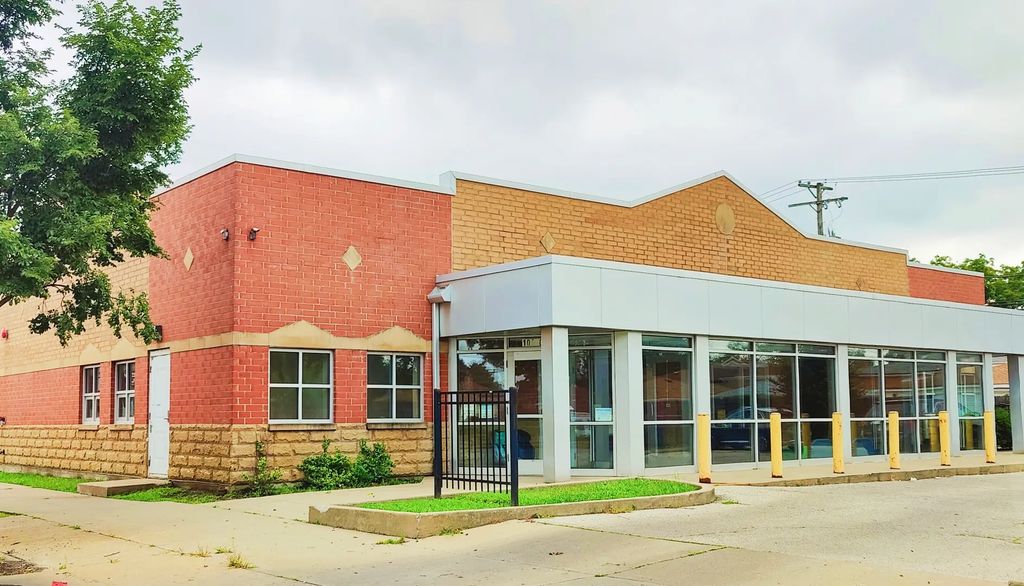 10526 S Halsted Street, Chicago, 60628
