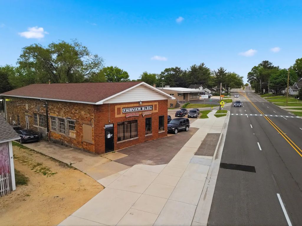 1114 S Galena Avenue, Dixon