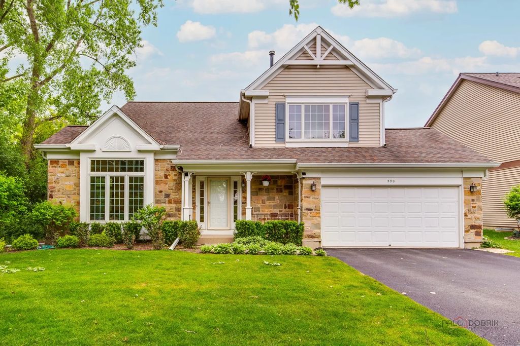 590 Hapsfield Lane, Buffalo Grove