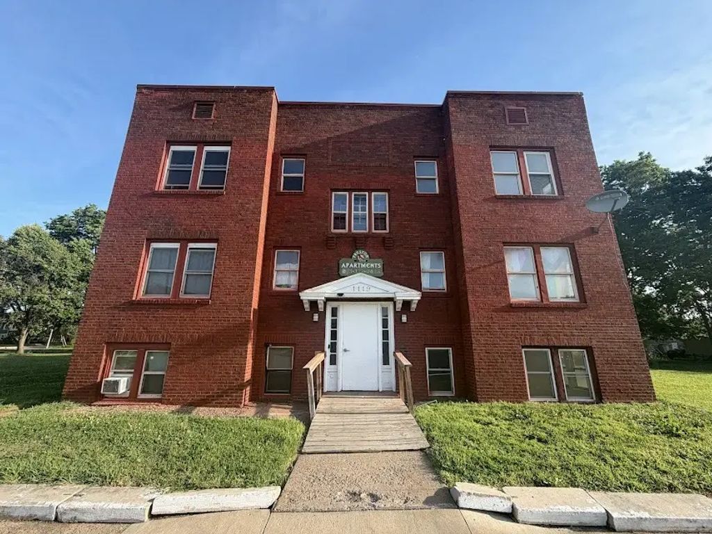 1119 4th Avenue, Rock Island